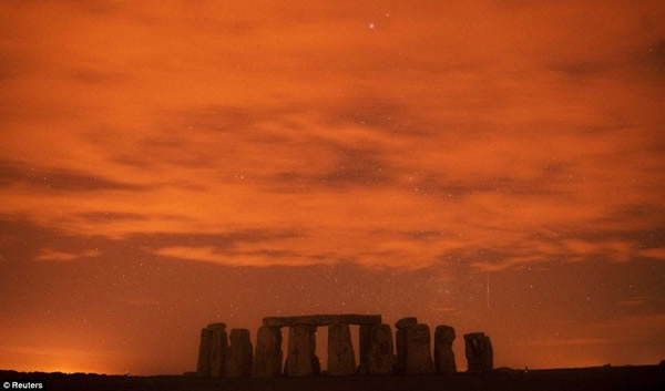 ��ʯ���Ͽյ�Ӣ����������