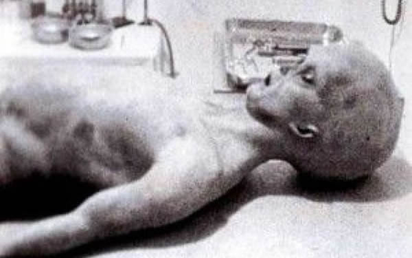 据称藏了飞碟残骸和外星人尸体