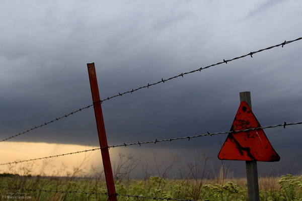 美国半盲“风暴猎人”捕捉到的壮观风暴照片