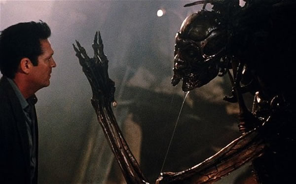 研究人员称,即使外星人以极高的能量发送激光信号,到达地球时也会变得非常微弱。