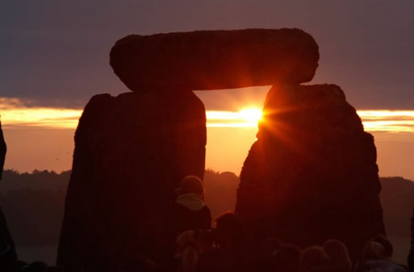 Ancient Road Leading to Stonehenge Found