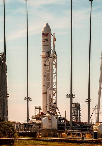 执行本次发射的“安塔尔”火箭,其高度相当于13层的建筑