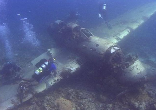 特鲁克泻湖海底二战日军留下的“幽灵舰队”