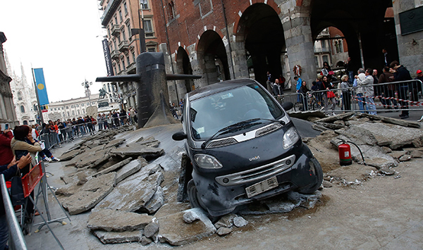 ����˹Ǳͧ����������������ͻȻ������������