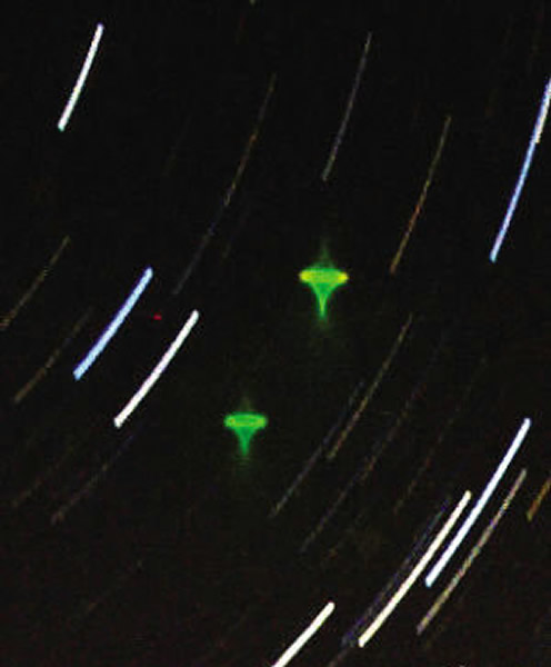 天津天空拍到“绿色陀螺”不明发光体