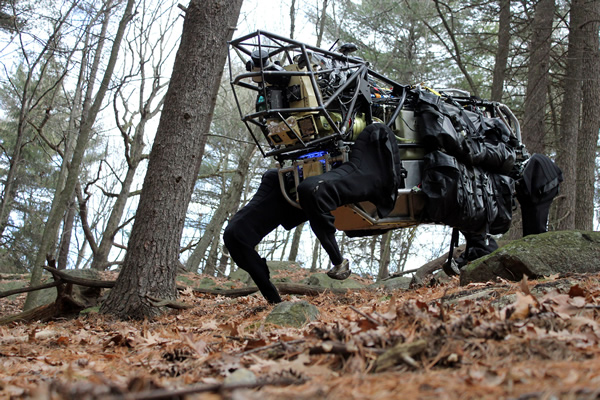 美国波士顿动力公司研发山猫机器人