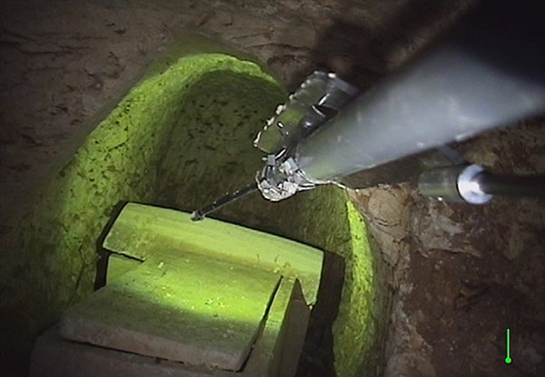 ��ɫ��Ү·���䷢��Ү�����ĳ���֮�أ�