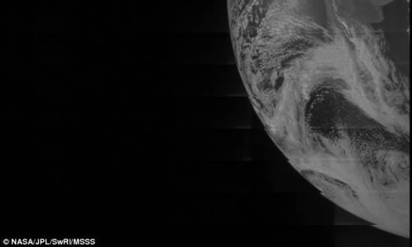 ����ŵ���Ž���Junocam�����Ǻͼ������������ĵ�����Ƭ���ع�ʱ��Ϊ3.2����