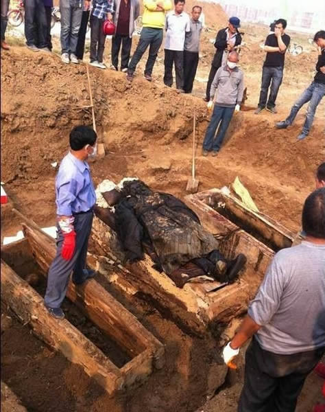 ������ǹ����ڳ����峯��ʬ