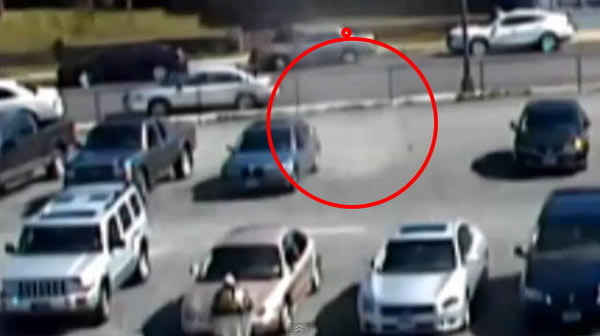 美国“康乃狄克鬼烟事件”:奇怪白烟飘过破坏汽车