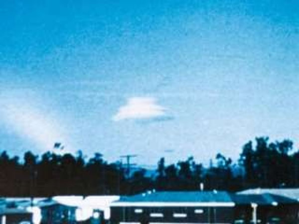 6名美国空军前退役军官指称,外星UFO不但监控着美军的核武基地,而且还可能对美军基地的核导弹发射系统进行过神秘攻击」,导致这些核导弹全都「暂时失灵」!