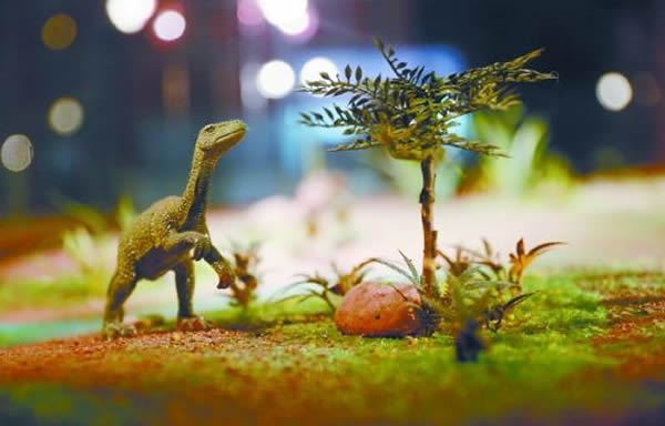 恐龙生态环境模拟玻璃箱