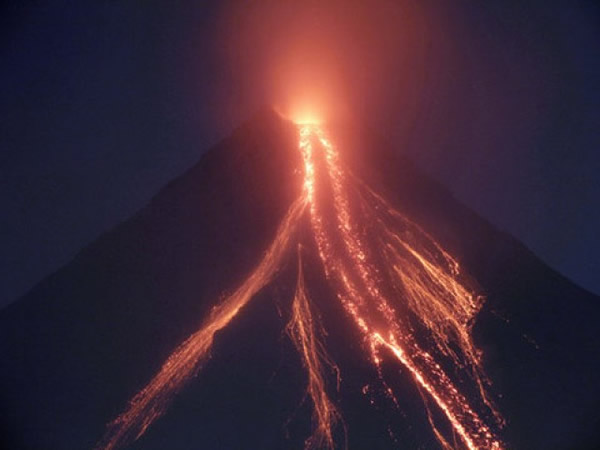 日本发现古坟时代穿着盔甲的男性尸体,疑是火山爆发时被卷入岩浆