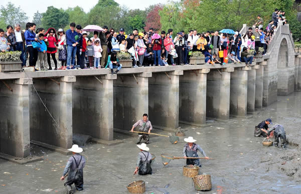 西溪湿地洪园干塘节热闹开锣。