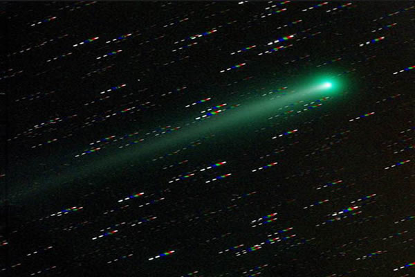 11月10日在加州奥伯里拍摄到的ISON彗星