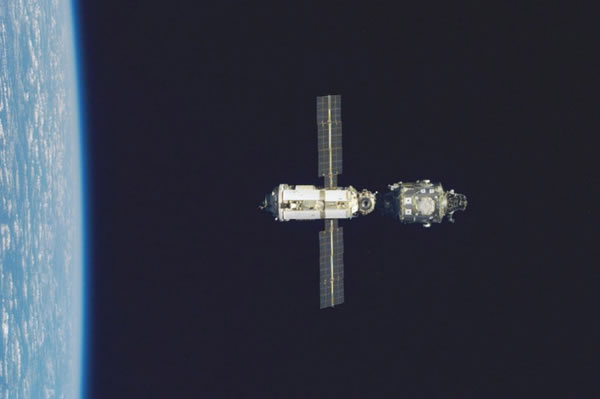 STS-96��������Ŀռ�վ����