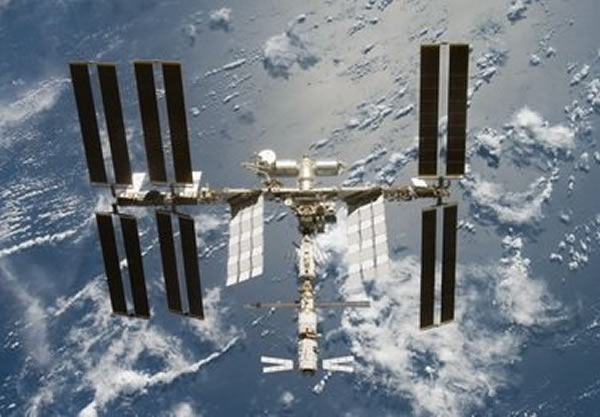 国际空间站的寿命问题被放大了,实际上,它允许更新模块从而保持继续领先于中国未来的60吨级空间站。