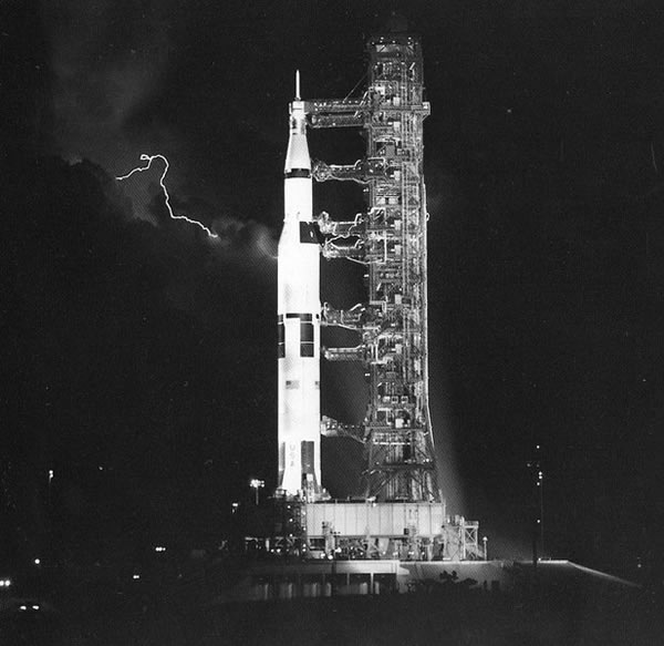 19691114գάⳡر·㵽С12-V˲䡣