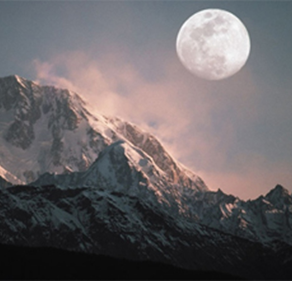 月球的构成与地球的外部成分相似