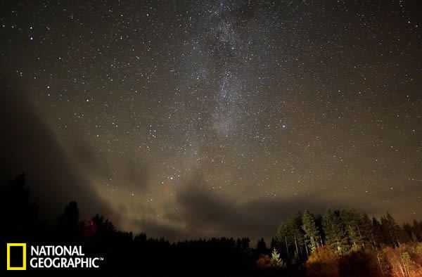 欧洲最大的暗天公园为观星爱好者提供远离光污染的理想地