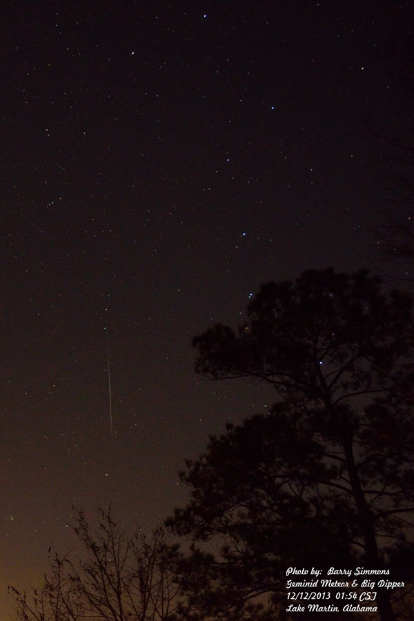 12月12日,拍摄于美国亚拉巴马州的流星。