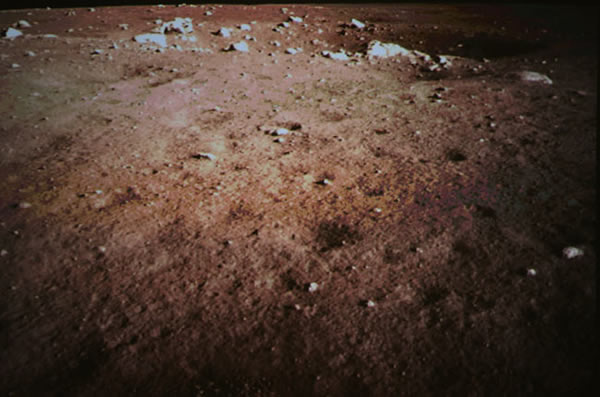 �϶�����̽������������������������Ƭ