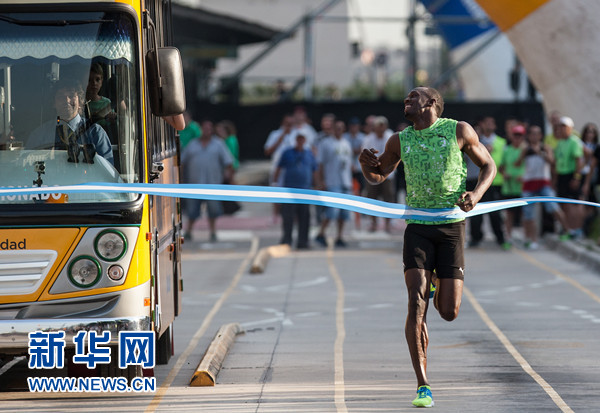 12��14�գ������أ��ң�����յ��ߡ����գ��ڰ���͢����ŵ˹����˹�������߾Ŵ���ϣ�����Ӷ��������������빫��������80�����ܣ������ڶ�����Χ�ۡ������ش˴����