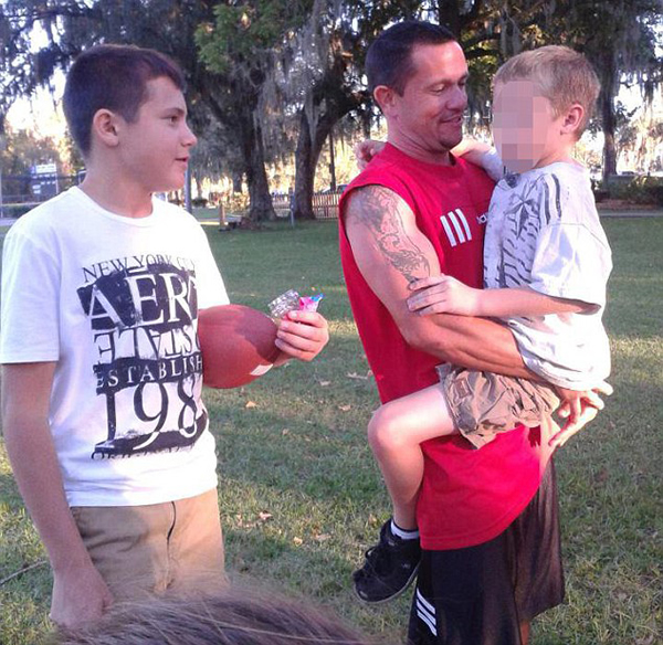 美国佛罗里达州父子在潜水胜地鹰巢槽不幸同时遇难