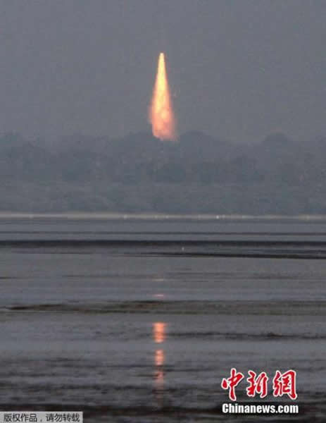 ����ʱ��2014��1��5�գ�ӡ�Ȱ�������ĺ������ķ�������ö��ΪGSLV��D5�Ļ��������Լ415�֣���49�ף�������1982�����GSAT��14ͨ�����ǡ�����