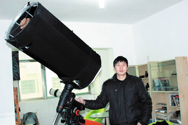 天文发烧友自己动手磨镜片打造湖南最大的一架天文望远镜