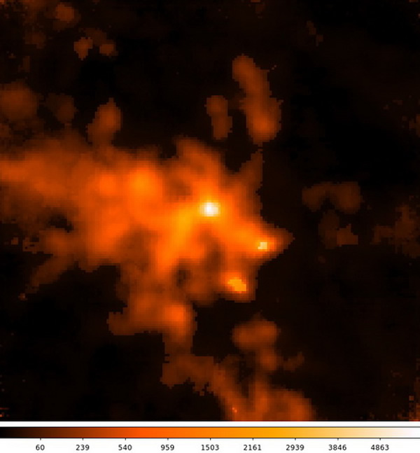 W49A中心区域约3光年左右的分子云柱密度分布图。图中最明亮的区域大小不到3个光年,却包含了105太阳质量的分子气体。