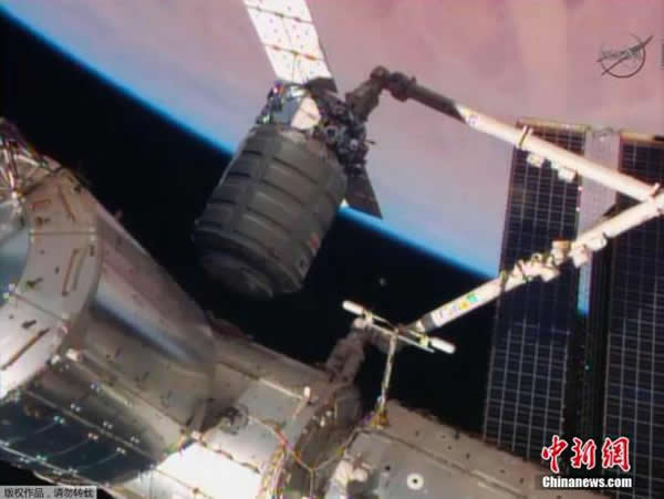 ������������˷ɴ�����ʿռ�վ�ɹ��Խ�