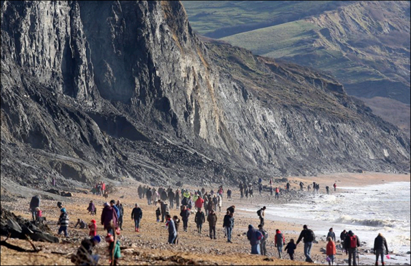 Ӣ��٪�޼ͺ�������������ʯ��������Ѱ����