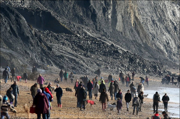 Ӣ��٪�޼ͺ�������������ʯ��������Ѱ����