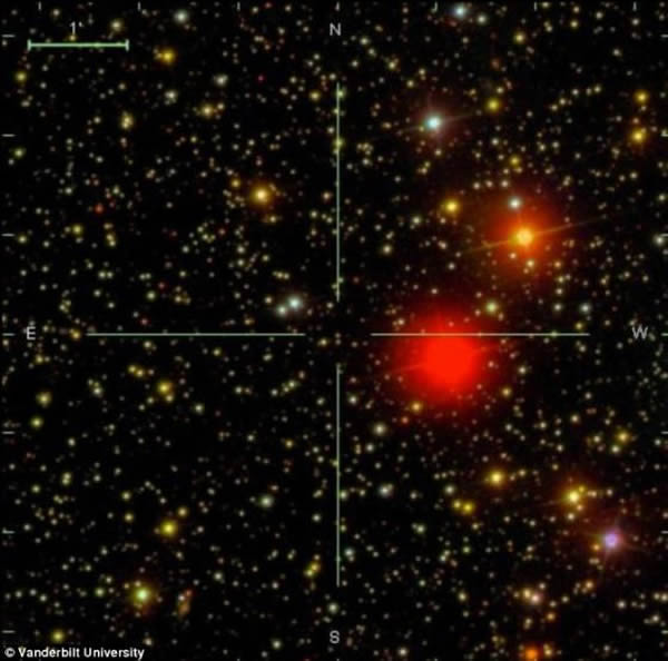 斯隆数字天空勘测计划发现的超快恒星。超快恒星是指速度超过每秒65公里到100公里的恒星。斯隆数字天空勘测计划是一项大型普查计划，普查一个覆盖近四分之一太空区域的