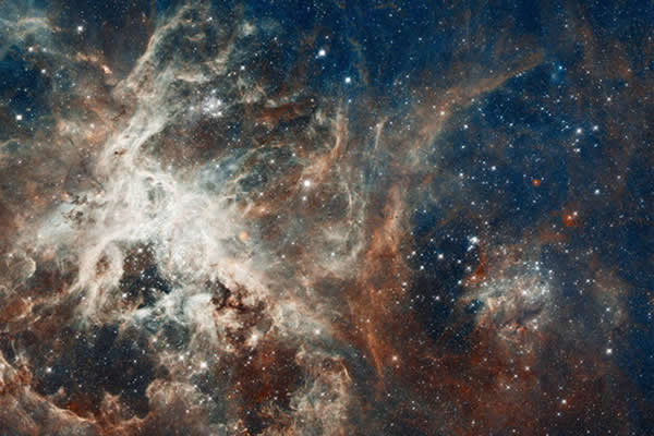 剑鱼座30是一个大型的恒星形成区