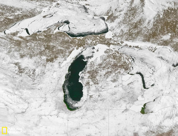 ����������