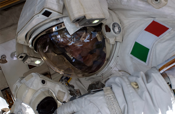 European Space Agency astronaut Luca Parmitano, Expedition 36 flight engineer, i