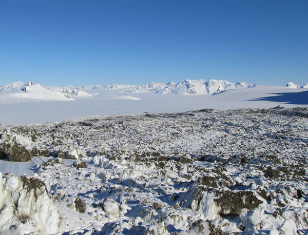 美国阿拉斯加州发生世界上最大的自然山体滑坡