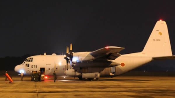 日本航空自卫队C-130运输机13日凌晨抵达吉隆坡近郊的梳邦空军基地,将加入马来西亚航空公司失联客机搜寻工作。