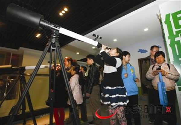 ��ݸ���������Ŀ��չ���ʽ����