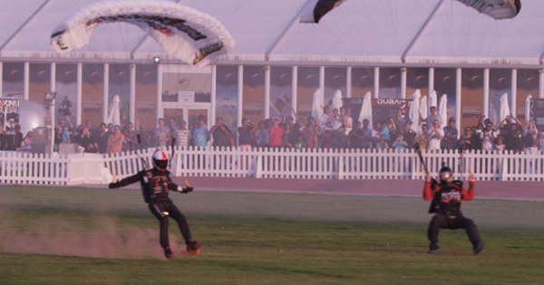 ��ɡ�˶�Ա�ɹ�����������С����ɡ��ɡ��¼