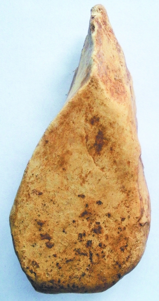 第5层出土的手镐