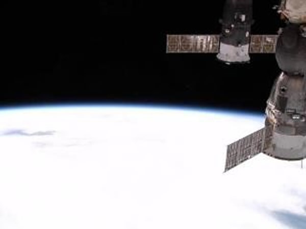 ���ʿռ�վ����ͨ������������