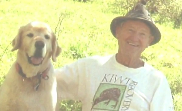 布雷克经常带着爱犬登山