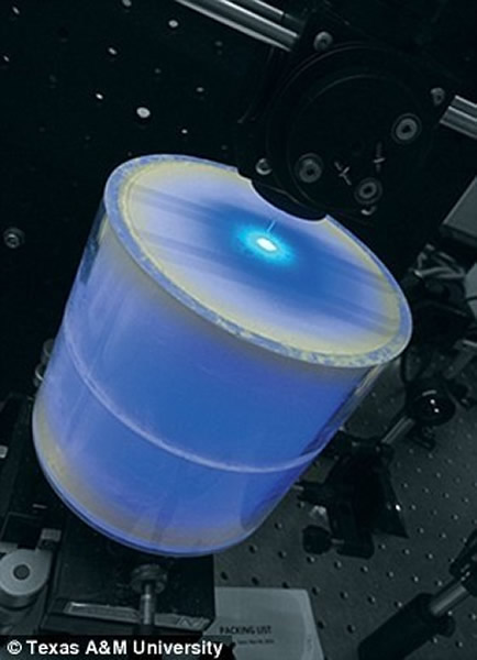 ����ѧ�з�Ӿ��̽��װ�ã������ű�ᷢ��