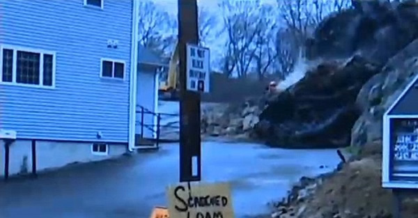 ����20�־�ʯ������ײ�ٽ���