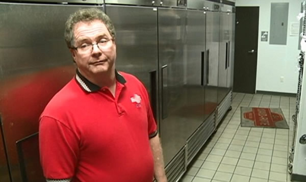 奥尔在发生连串怪事后,邀请捉鬼队帮忙。