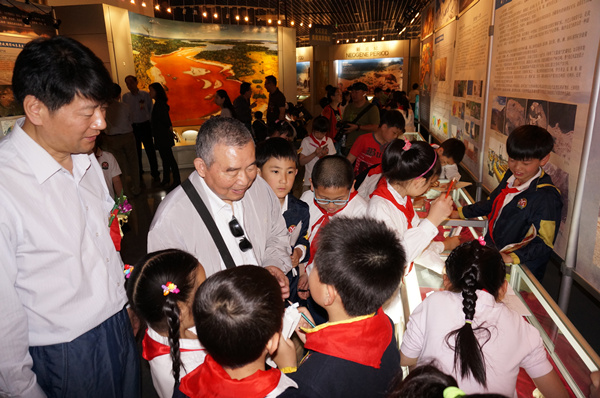 南京古生物博物馆“化石见证青藏高原隆起”