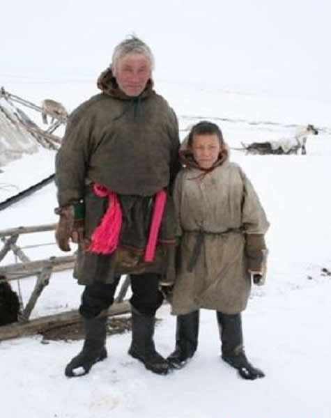 这只猛犸象的遗骸是被驯鹿牧民Yuri Kudi和他的儿子发现的。猛犸象宝宝柳芭的名字来自于Yuri妻子的名字,她的名字在俄罗斯语中有着“爱”的意思。